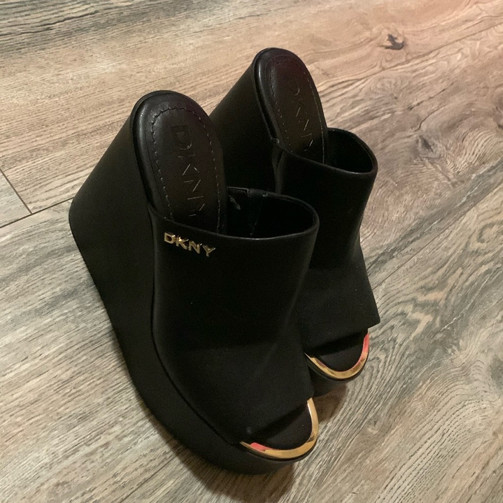 DKNY platform sandals